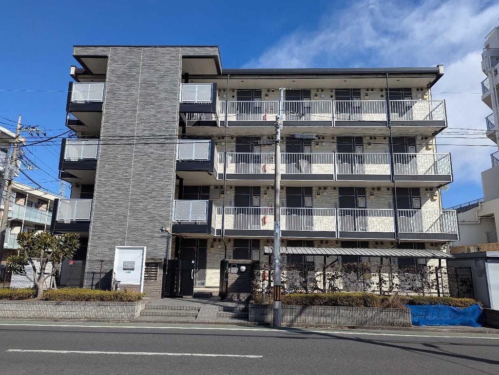 レオパレス小関 402号室 外観
