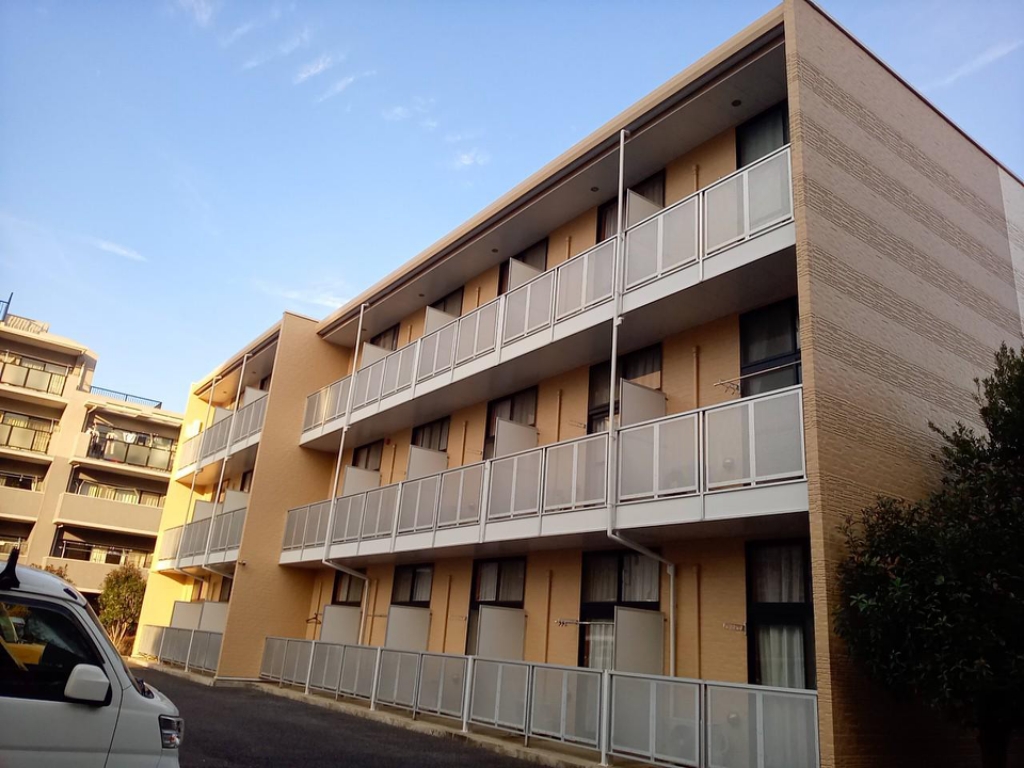 レオパレスＪＯＹ 305号室 外観