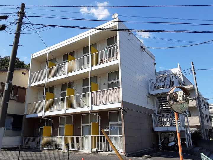 レオパレスボヌール 301号室 外観