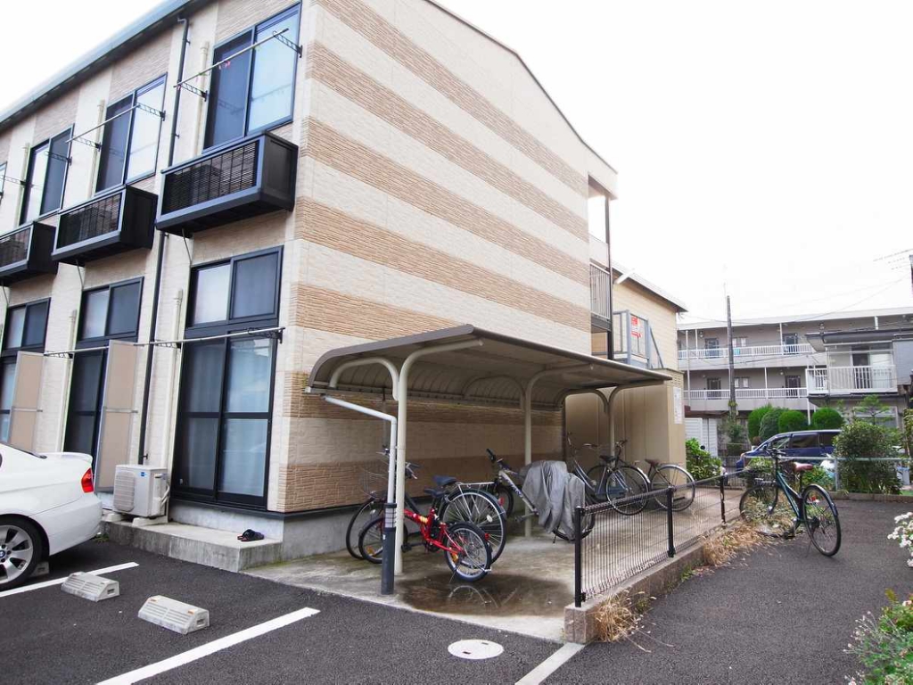 レオパレス四ツ裏 その他外観1