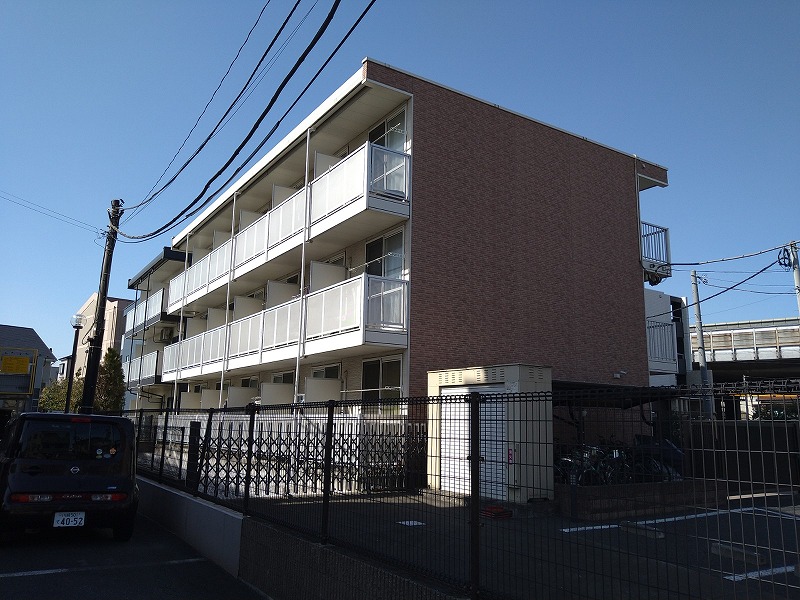 レオパレスファーストコートユウ 206号室 外観