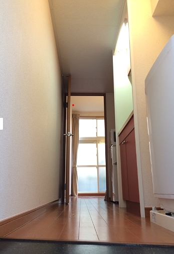 レオパレスファーレ・カサハラ 玄関