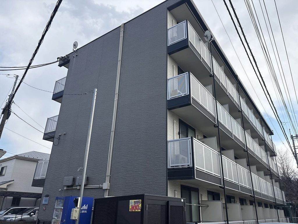 レオパレスモンジュイ 301号室 外観