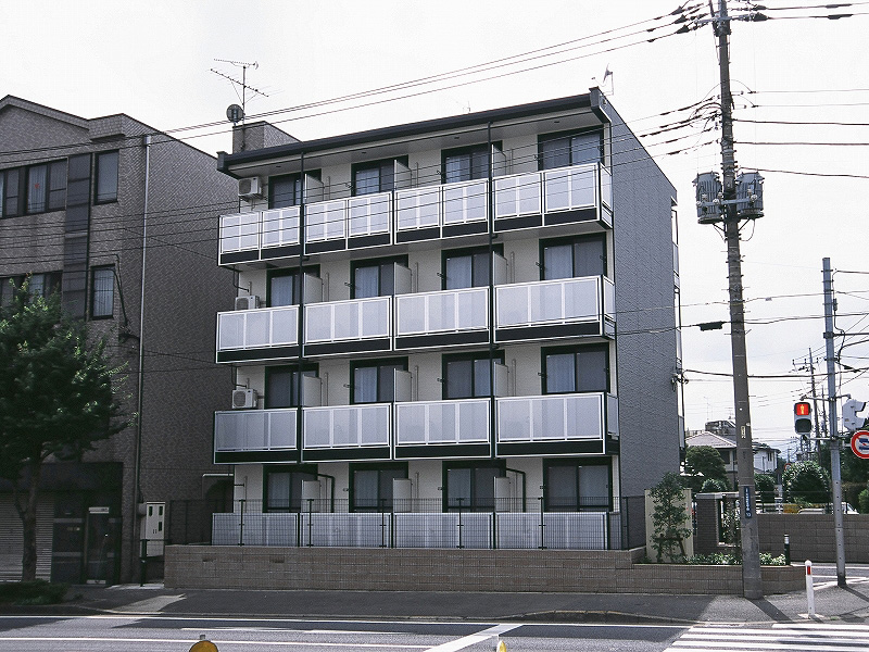 レオパレス椎の実３ 302号室 外観