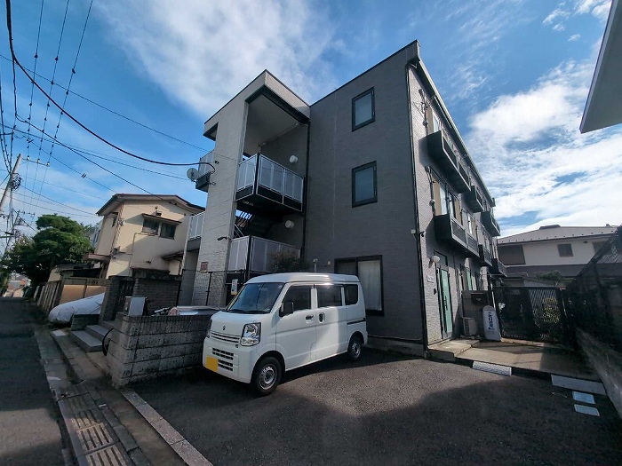 レオパレスラホンテーヌ 外観写真