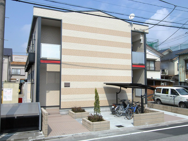 レオパレスラゲット 205号室 外観