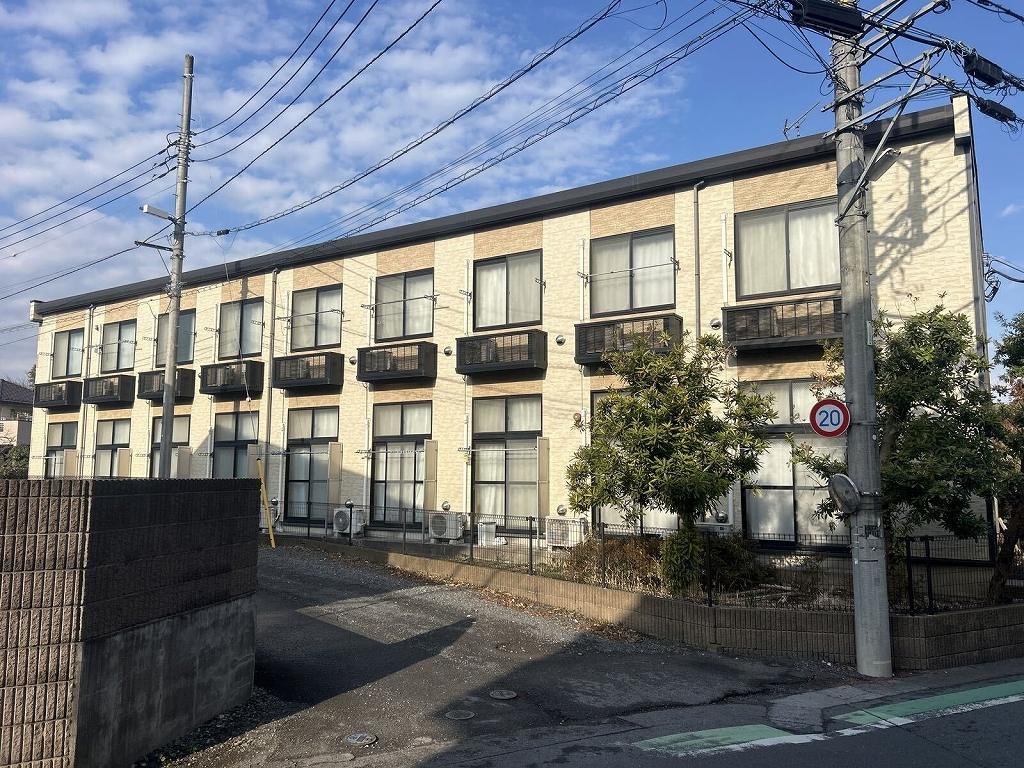 レオパレスピーヌス 107号室 外観