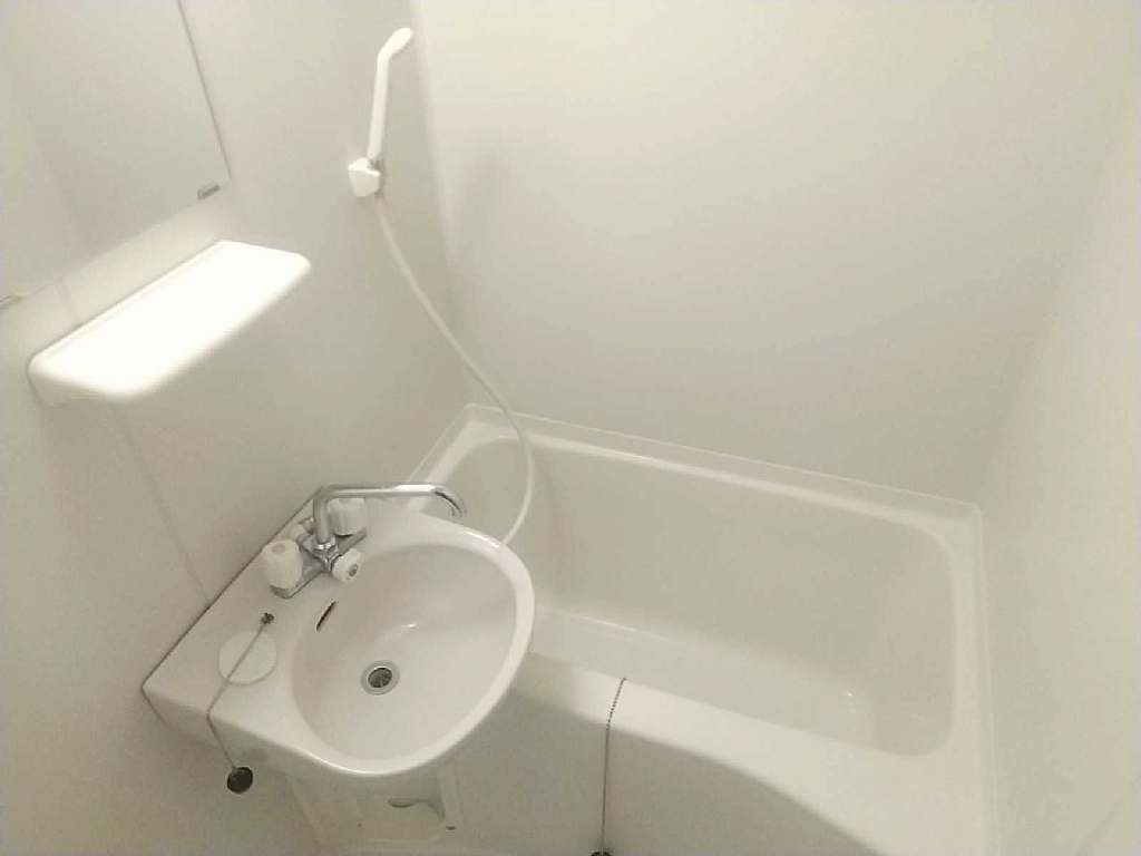 レオパレス楠 風呂画像