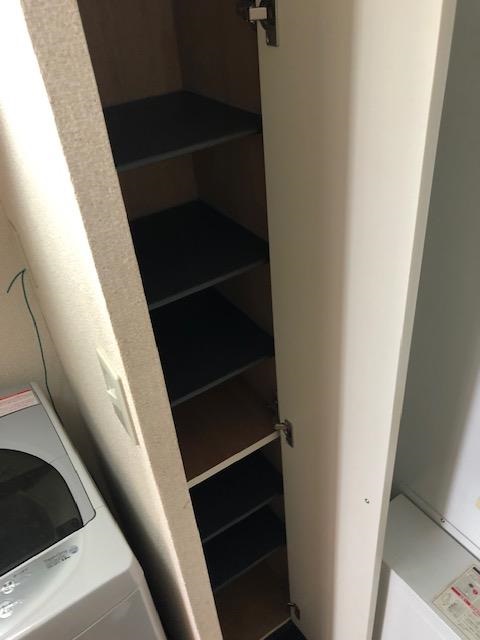 レオパレスプロヴァンス 玄関