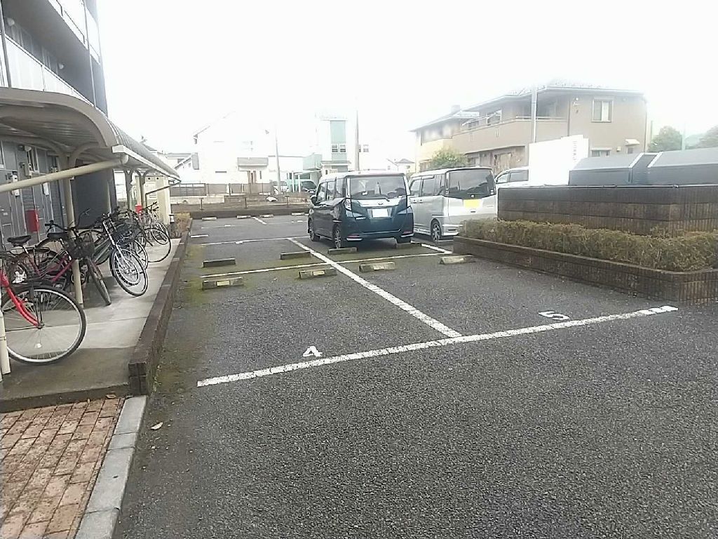 レオパレスアルシオネ その他3