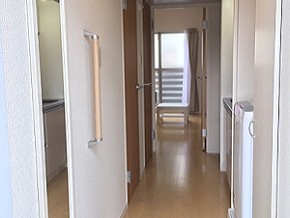 クレイノひまわりＣ 玄関
