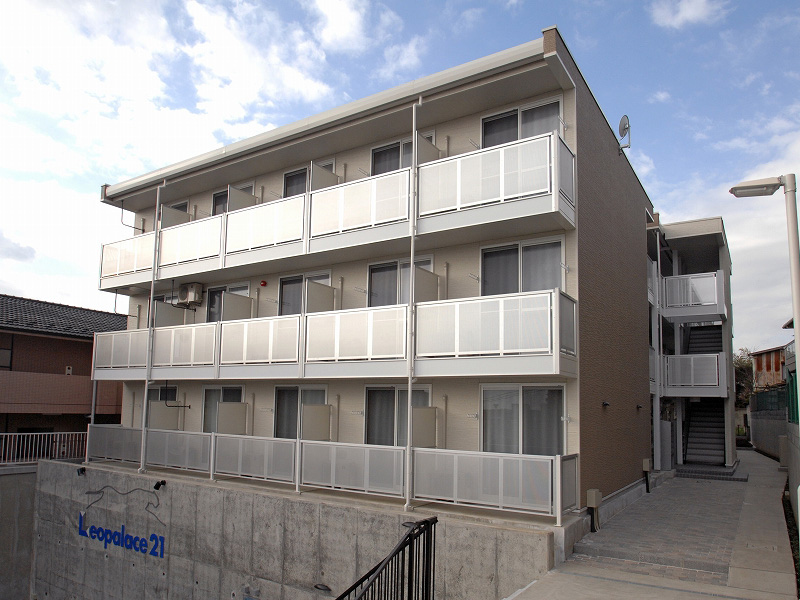 レオパレス岸町 214号室 外観