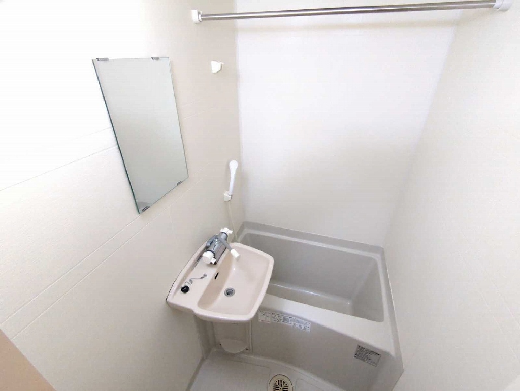 レオパレスけやき 風呂画像