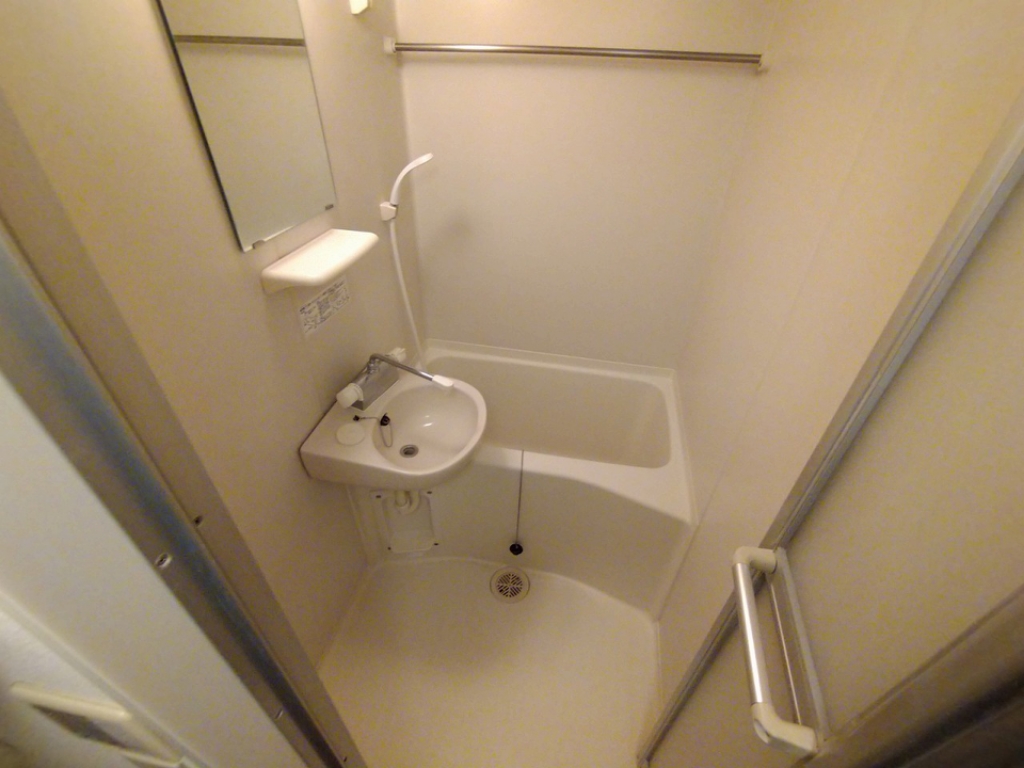 レオパレスオアシス 風呂画像