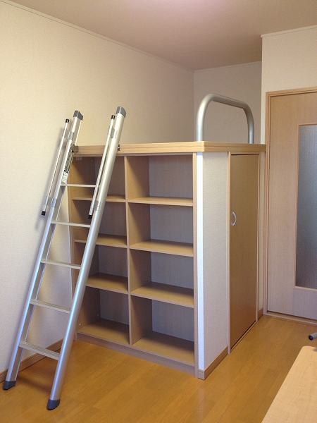 レオパレス新白岡 ベッドルーム