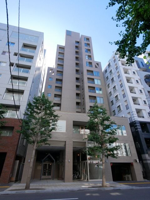 エルミタージュユリ 外観