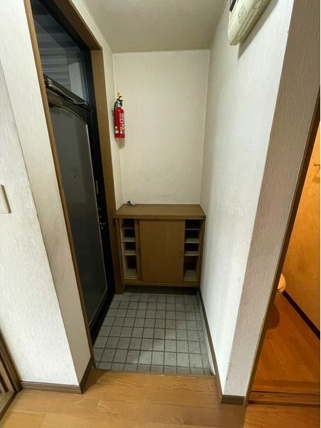 スカイハイツ北郷 玄関