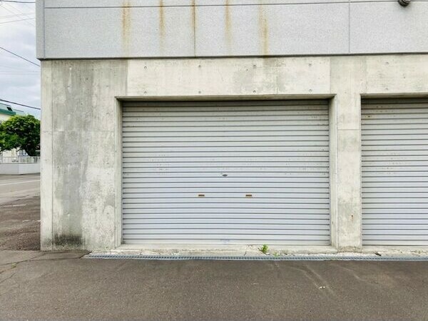 スカイハイツ北郷 駐車場
