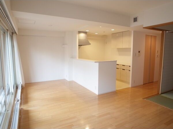 【分譲賃貸】パークホームズ真駒内泉町 リビング
