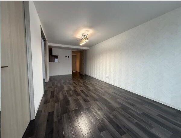 BRIGHTON COURT N20 リビング