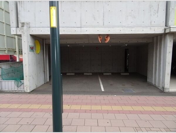 プリマベーラ発寒南 駐車場