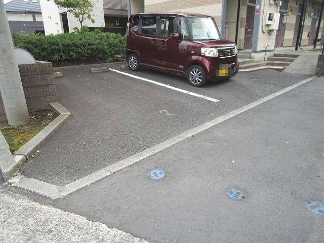 オリーブⅡ 駐車場