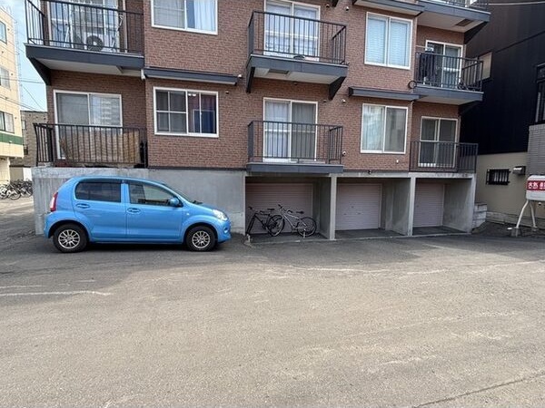ポプラ 駐車場