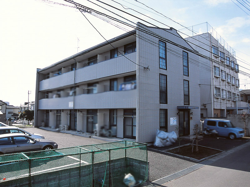 レオパレスAmour 外観