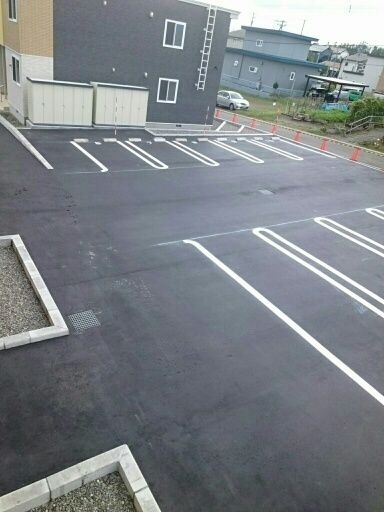 プリムローズⅡ 駐車場