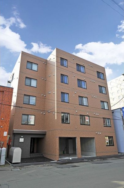モンヴェール学園前 外観