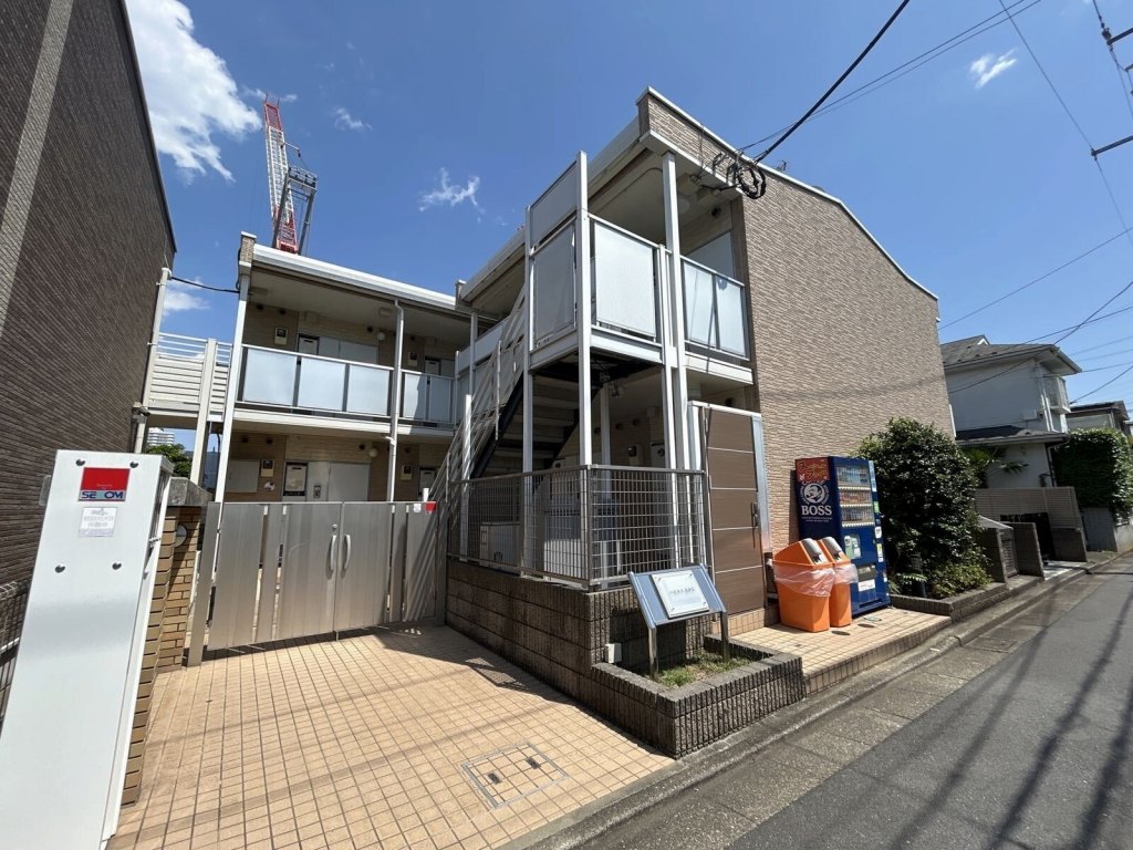 レオパレスハピネス光が丘 外観