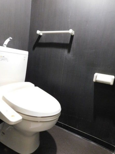 ブランノワール東区役所 トイレ