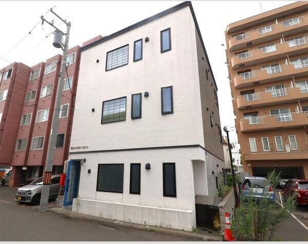 MODERN　DECO 外観