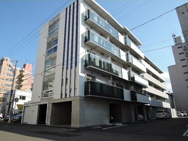 AZUL　Ⅳ 外観