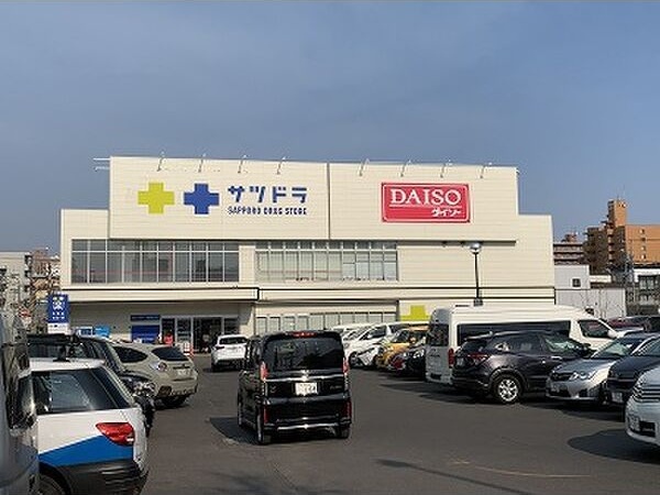 イルセントラレ南12条 駐車場