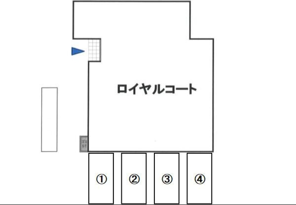 ロイヤルコート 駐車場