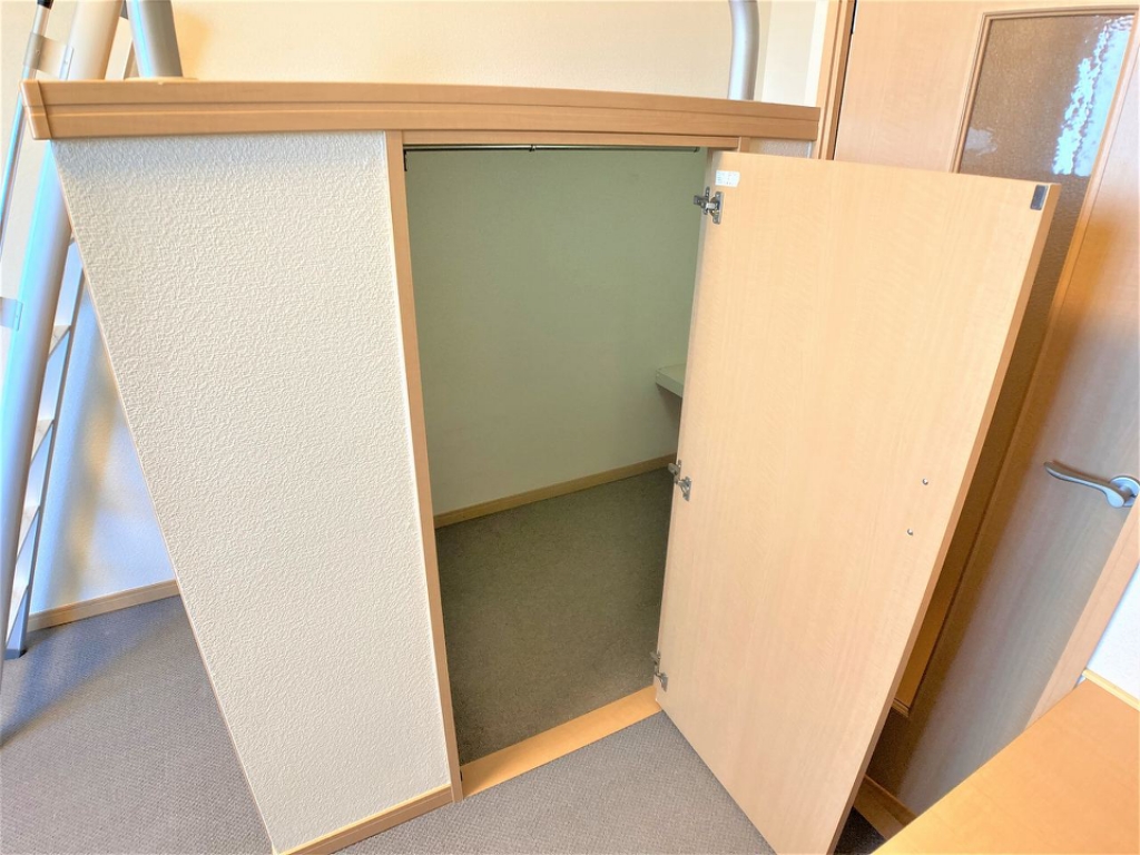 レオパレスＫＯＩＷＡＩ その他