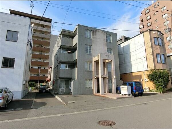 グリーンハイツ山鼻 外観