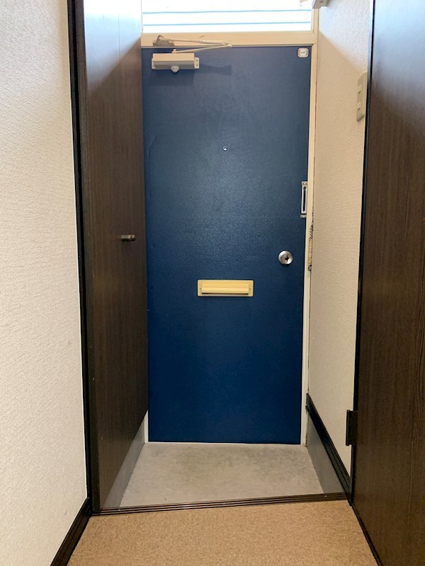Ｊアルマーニ 玄関
