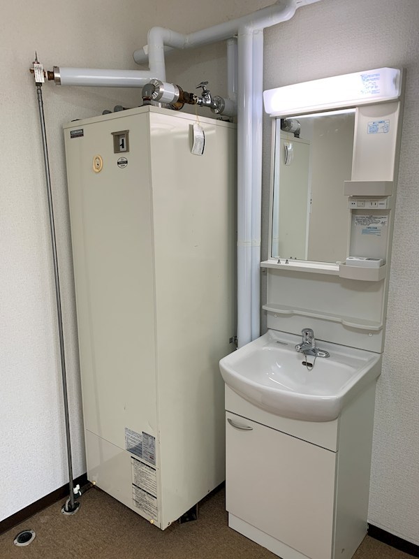 Ｊアルマーニ 洗面所