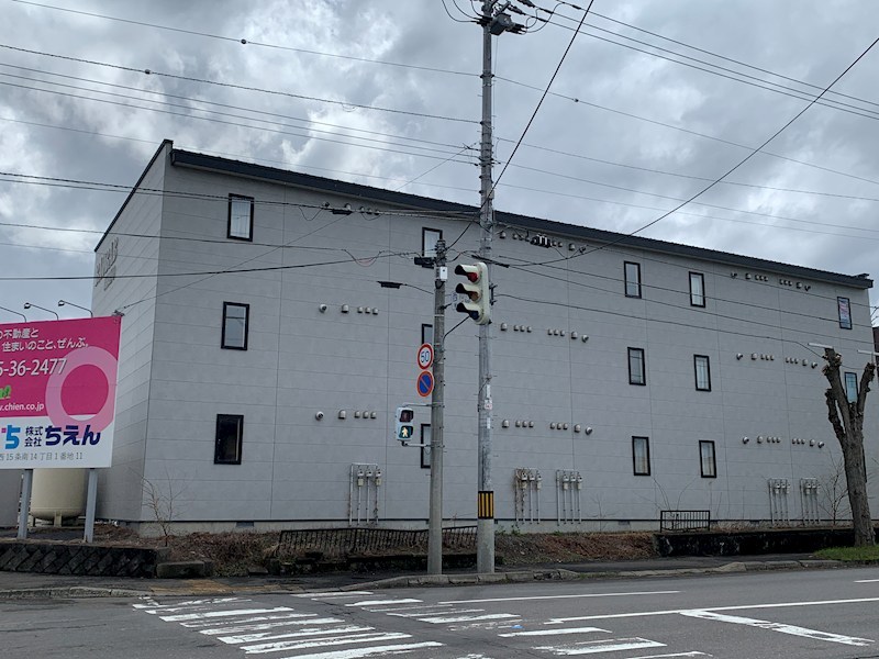 BAOBAB新緑通り 外観