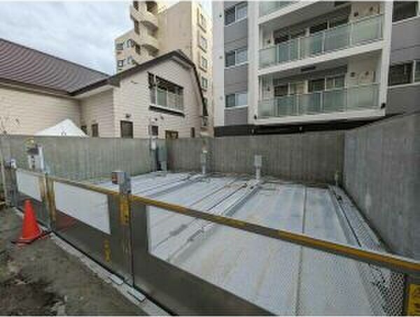 グレン山鼻 駐車場