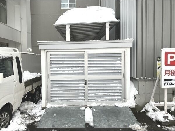 エクレール 駐車場