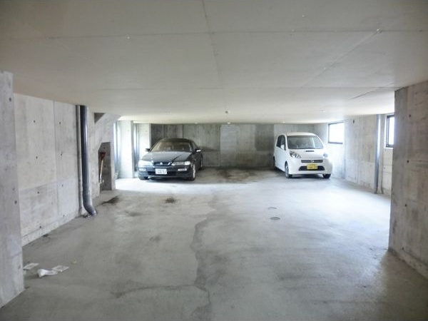 メリードーム月寒 駐車場