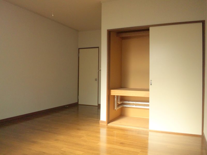 サウスハイツ 収納