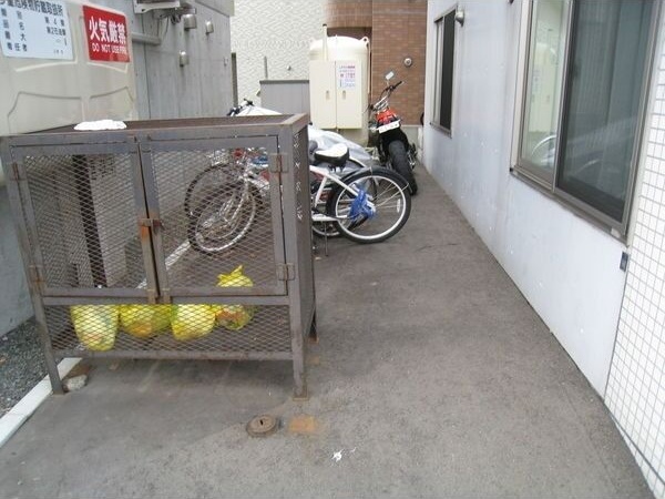 ルクル　21 駐車場