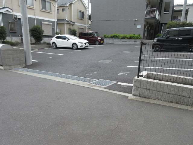 レオパレスあづま坂 その他