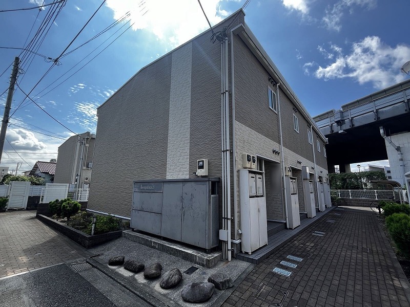 レオパレスシャンテＢ 外観