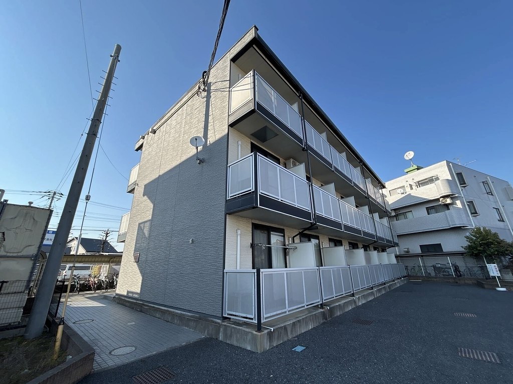 レオパレスリバーヴィレッジＭ 外観