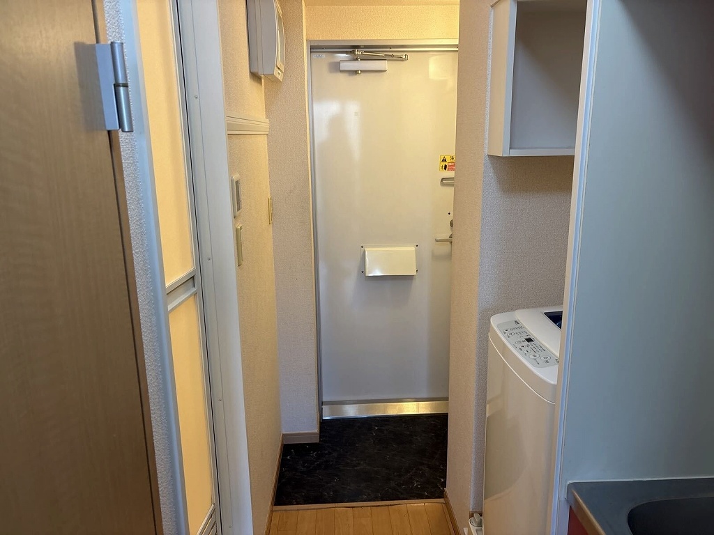レオパレスリバーヴィレッジＭ 玄関
